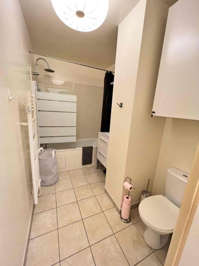 Very Quiet Apartment With Balcony Saint-Denis  Exterior foto